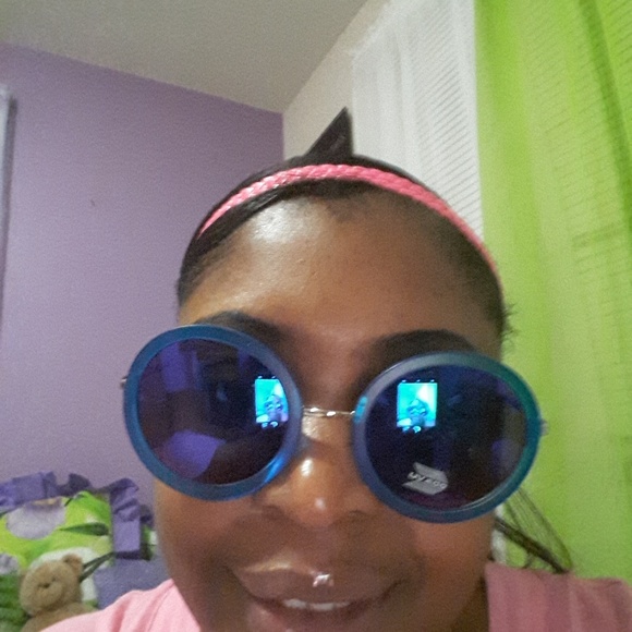 #sunglasses - Picture 2 of 2